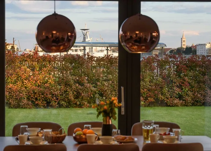 Unique Luxury Designers Apartment