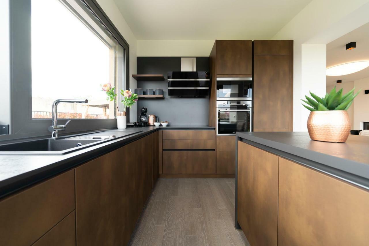 Unique Luxury Designers Apartment